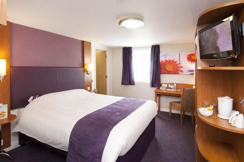 Premier Inn Greenock Exteriör bild