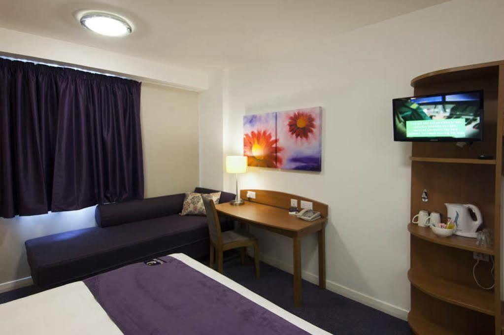Premier Inn Greenock Exteriör bild