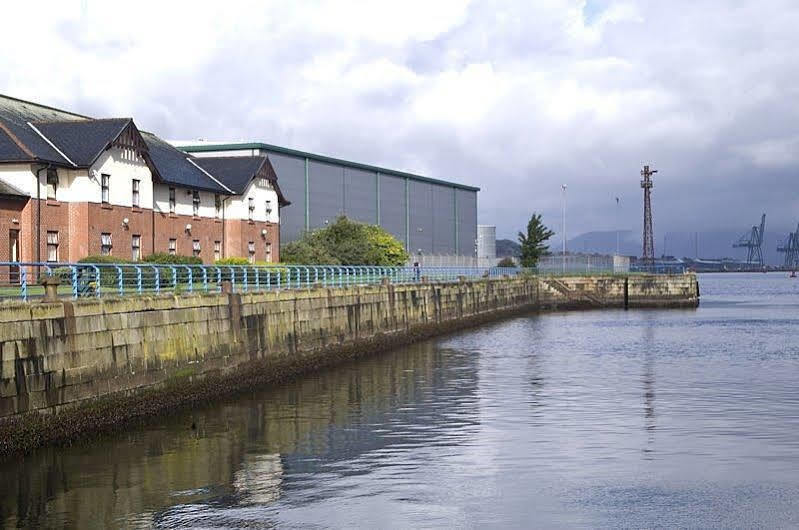 Premier Inn Greenock Exteriör bild