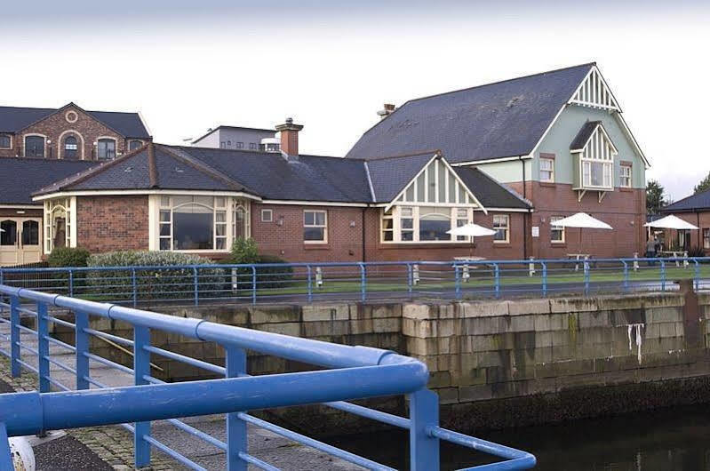 Premier Inn Greenock Exteriör bild